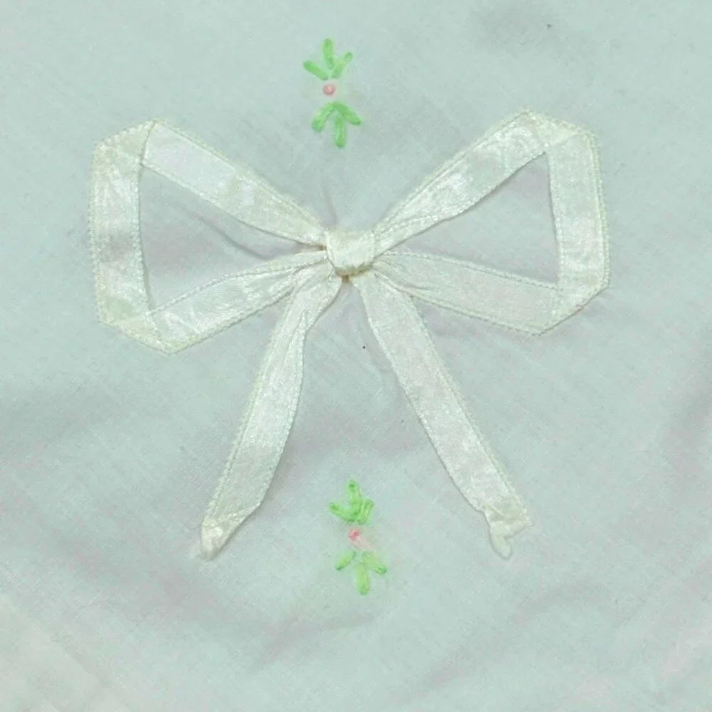 Vintage Handmade Baby Infant White Cotton Crib Blanket Satin Ribbon Bow Accent